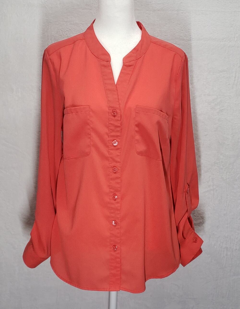 Covington Coral Button Front Blouse M V-Neck Roll Tab Sleeve Pockets Officecore